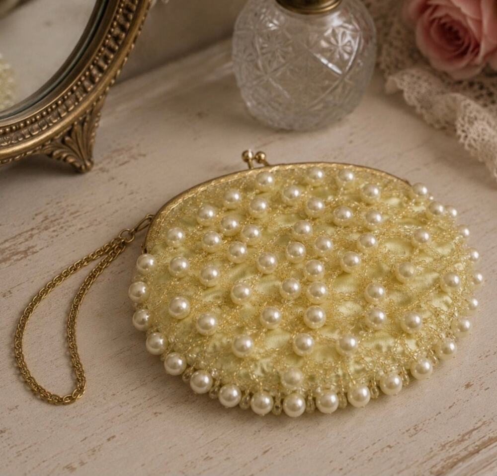 Vtg 1950s Pearl Beaded Wrist Purse Handmade Expressly for The Broadway Clutch 5”